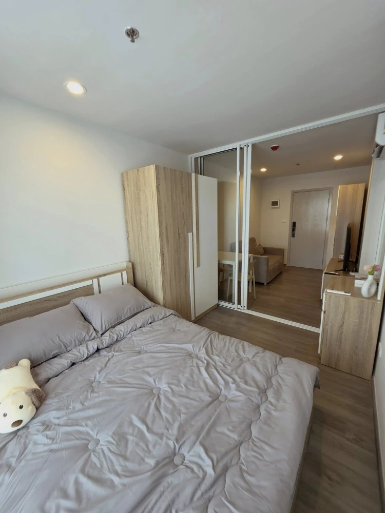 ให้เช่า Regent Home Wuttakat ห้องชั้นสูง เฟอร์ + เครื่องใช้ไฟฟ้าพร้อม จองเลย