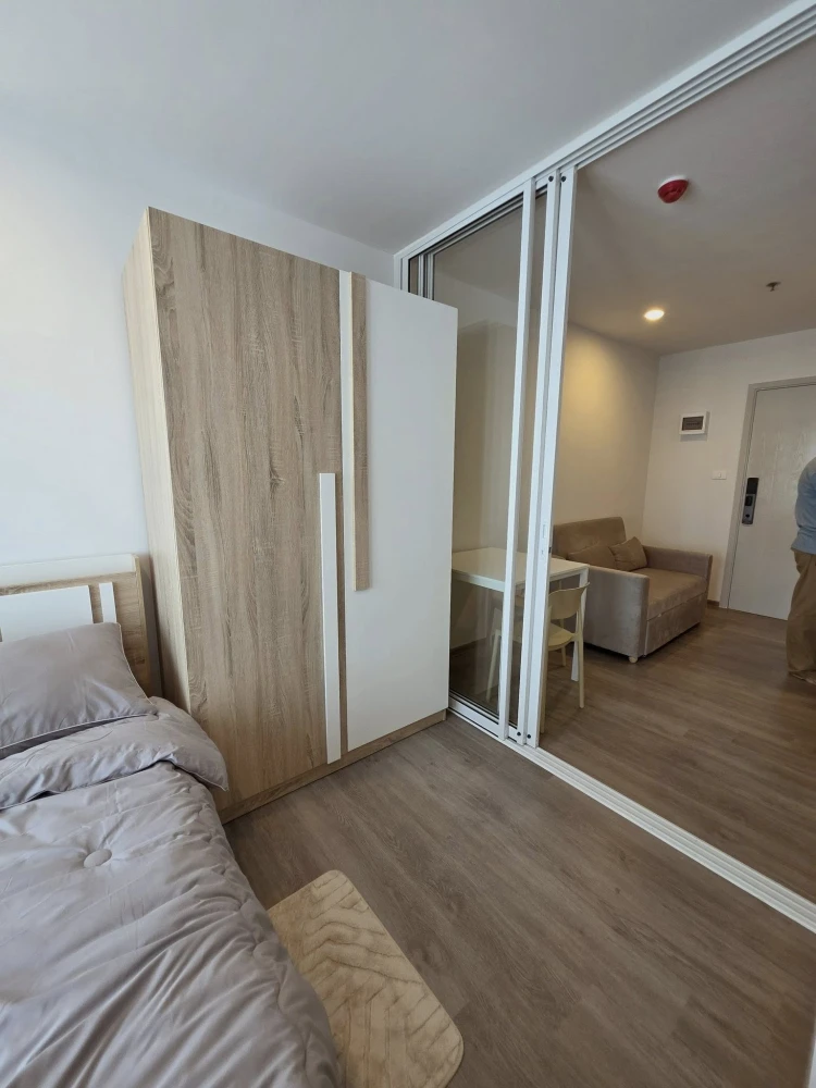 ให้เช่า Regent Home Wuttakat ห้องชั้นสูง เฟอร์ + เครื่องใช้ไฟฟ้าพร้อม จองเลย