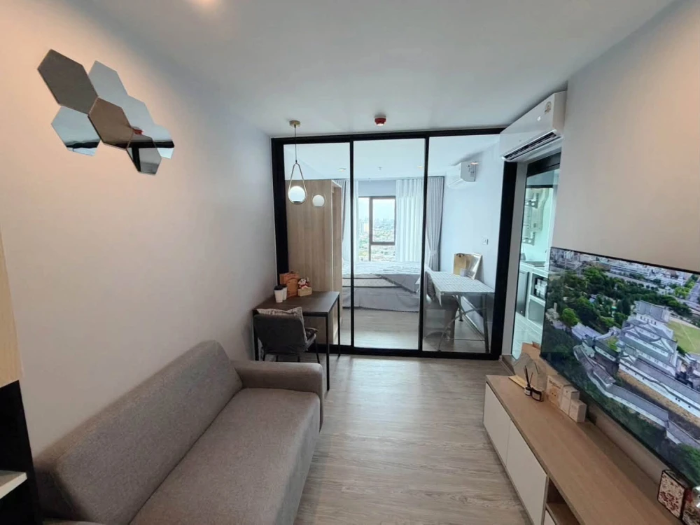 ให้เช่า Regent Home Wuttakat ห้องชั้น 28 มาพร้อมเฟอร์นิเจอร์ครบครัน วิวโล่ง จองด่วน
