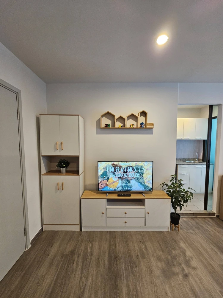 ให้เช่า Regent Home Wuttakat ห้องน่าอยู่ ด้านนึงไม่ติดกับใคร มีระเบียง เฟอร์นิเจอร์ & เครื่องใช้ไฟฟ้าครบ ราคาสบายกระเป๋า ดีแบบนี้ไม่จองถือว่าพลาด!!!