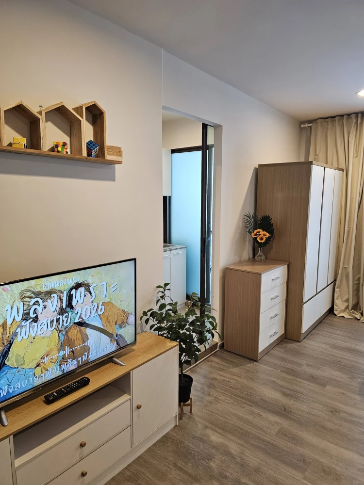 ให้เช่า Regent Home Wuttakat ห้องน่าอยู่ ด้านนึงไม่ติดกับใคร มีระเบียง เฟอร์นิเจอร์ & เครื่องใช้ไฟฟ้าครบ ราคาสบายกระเป๋า ดีแบบนี้ไม่จองถือว่าพลาด!!!