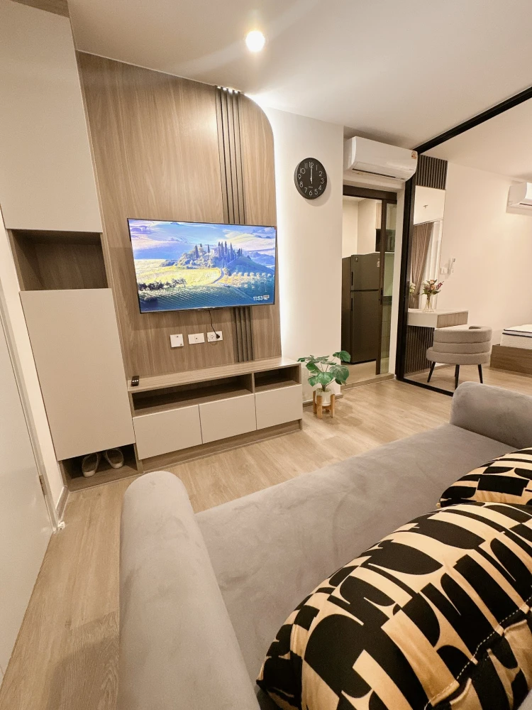 ให้เช่า Regent Home Wuttakat ห้องพร้อมอยู่ เฟอร์พร้อม ชั้นสูงลมดี จองเลย