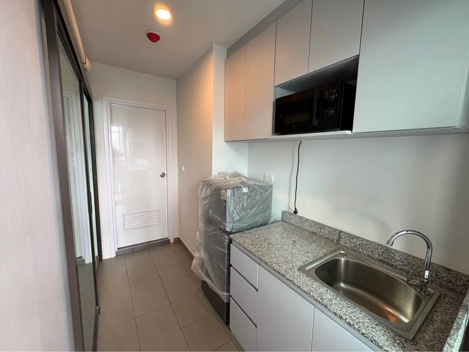 ให้เช่า Regent Home Wuttakat ห้องมุมให้ความเป็นส่วนตัว ตกแต่งคุมโทน เฟอร์ครบ จองเลย