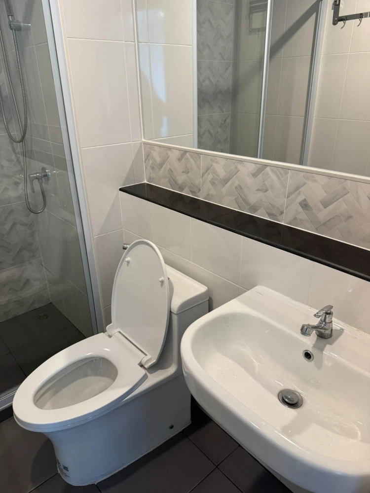 ให้เช่า Regent Home Wuttakat ห้องอยู่ชั้นสูงมากๆ ตกแต่งครบ เฟอร์นิเจอร์และเครื่องใช้ไฟฟ้าพร้อมอยู่