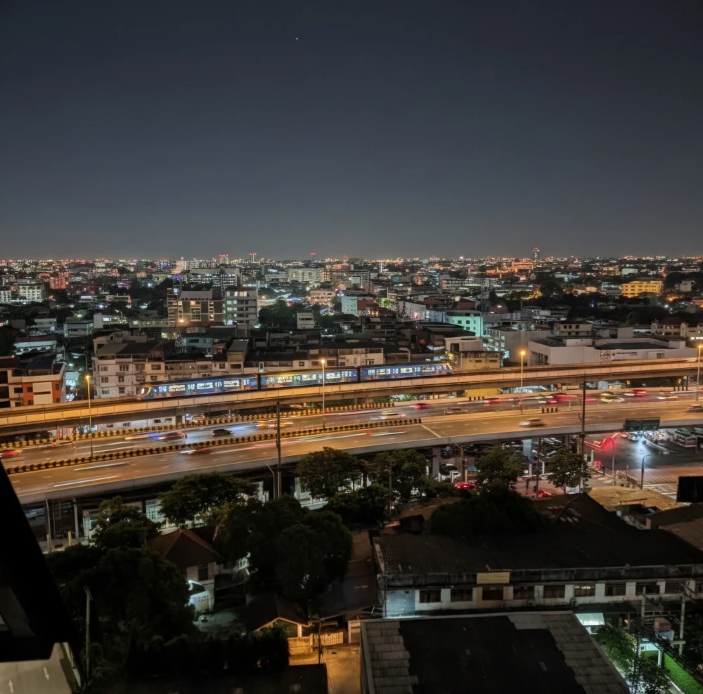 ให้เช่า Regent Home Wuttakat ห้องเปล่า สะอาด โปร่งโล่ง ได้วิว BTS คนชอบแต่งห้องห้ามพลาด