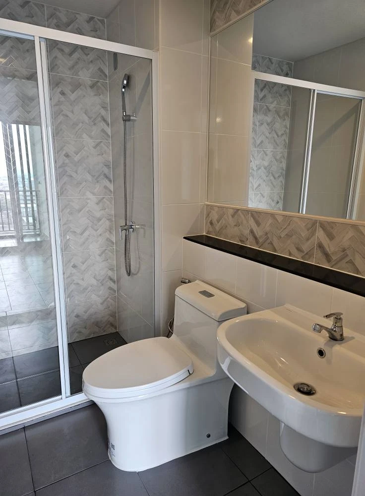 ให้เช่า Regent Home Wuttakat ห้องเปล่า สะอาด โปร่งโล่ง ได้วิว BTS คนชอบแต่งห้องห้ามพลาด