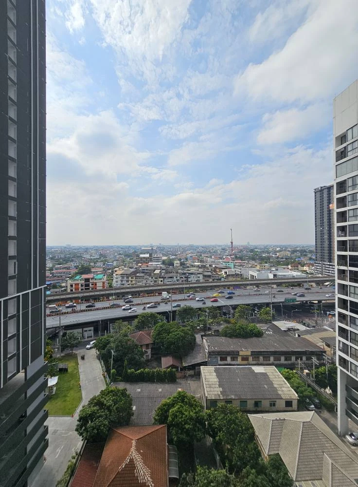 ให้เช่า Regent Home Wuttakat ห้องเปล่า สะอาด โปร่งโล่ง ได้วิว BTS คนชอบแต่งห้องห้ามพลาด