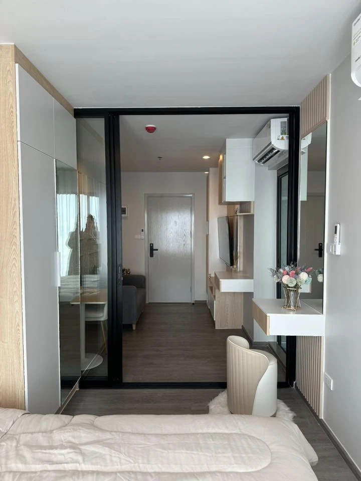 ให้เช่า Regent Home Wuttakat 1 ห้องนอน 1 ห้องน้ำ ตกแต่งครบครัน เฟอร์ครบ หิ้วกระเป๋าเข้าอยู่ได้เลยจ้า