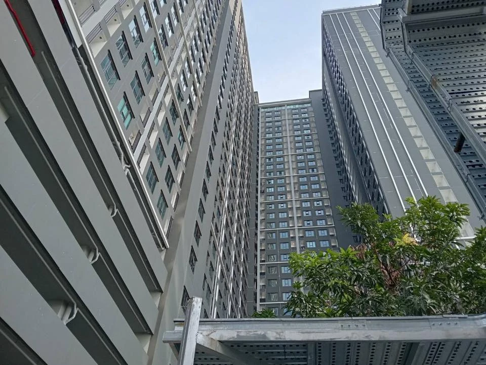 ให้เช่า Regent Home Wutthakat ห้องชั้นสูง พร้อมอยู่ หิ้วกระเป๋าใบเดียวมาได้เลย!!!