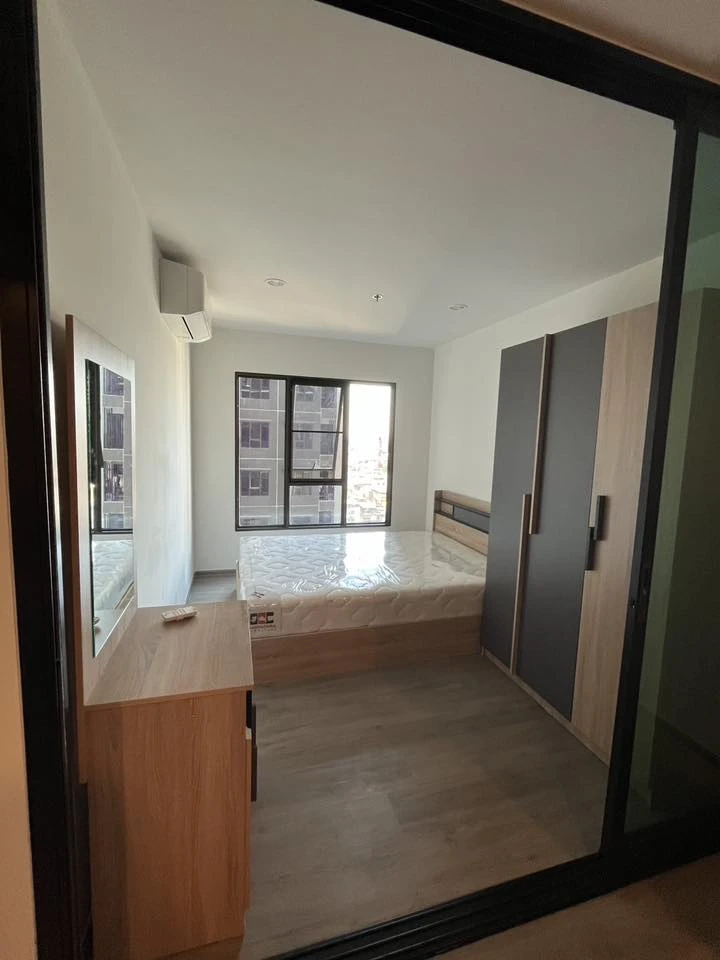 ให้เช่า Regent Home Wutthakat ห้องชั้นสูง พร้อมอยู่ หิ้วกระเป๋าใบเดียวมาได้เลย!!!