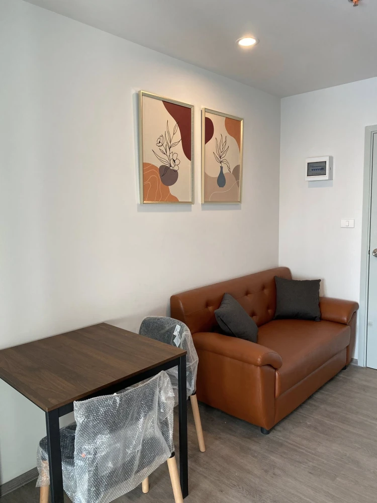 ให้เช่า Regent Home Wutthakat ห้องพร้อมอยู่ เฟอร ์เครื่องใช้ไฟฟ้าครบ มาแต่ตัวเข้าอยู่ได้เลย อย่าพลาด