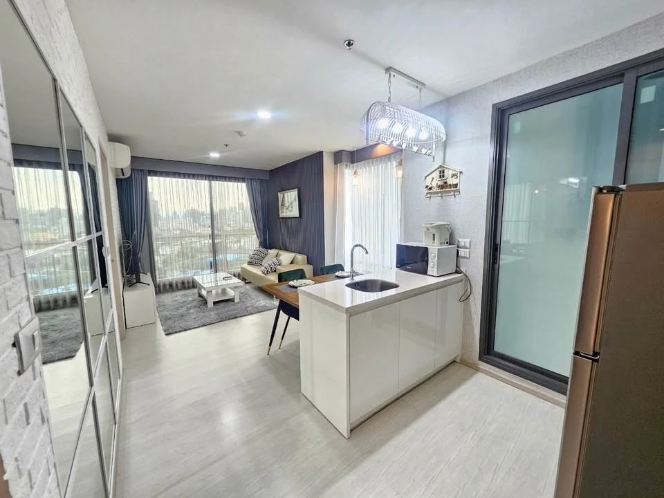 ให้เช่า Rhythm สุขุมวิท 42 ห้องมุมเงียบสงบ เป็นส่วนตัวมาก ได้วิวสวยสุดๆ รีบคว้าไว้เลย