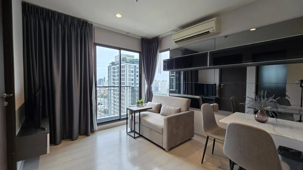 ให้เช่า Rhythm Asoke ชั้น 27 ห้องมุม  ตกแต่งครบ พร้อมอยู่