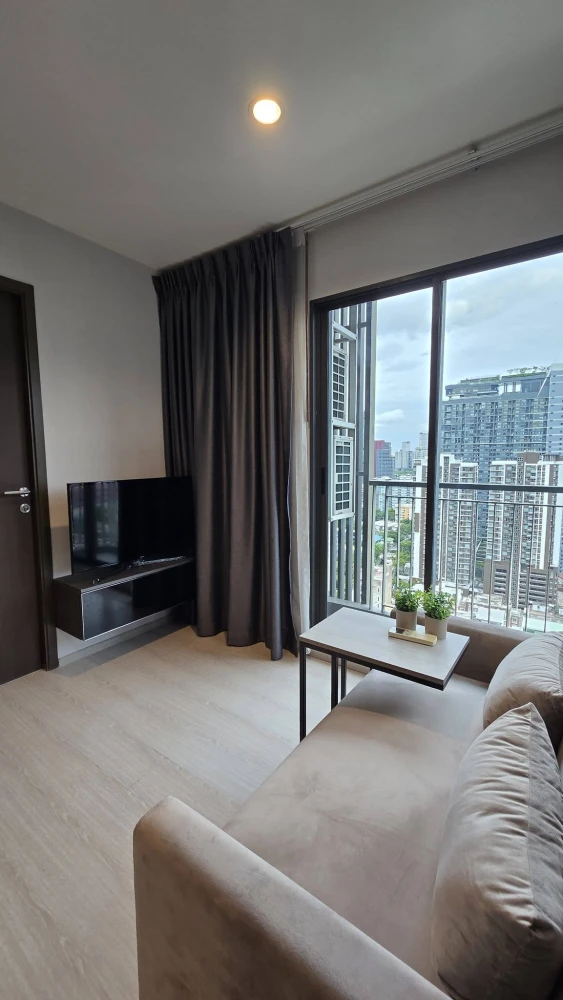 ให้เช่า Rhythm Asoke ชั้น 27 ห้องมุม  ตกแต่งครบ พร้อมอยู่