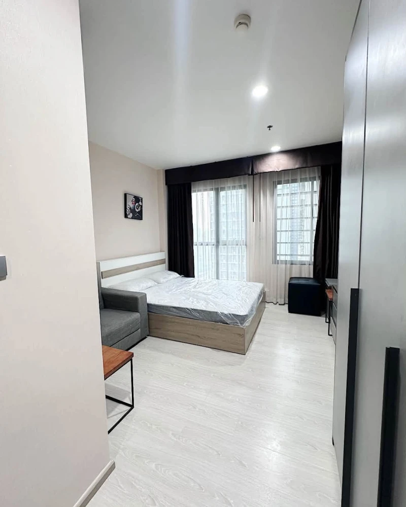 ให้เช่า Rhythm Asoke 2  ห้องพร้อมอยู่ เฟอร์นิเจอร์และเครื่องใช้ไฟฟ้าครบ! รีบจองก่อนพลาด