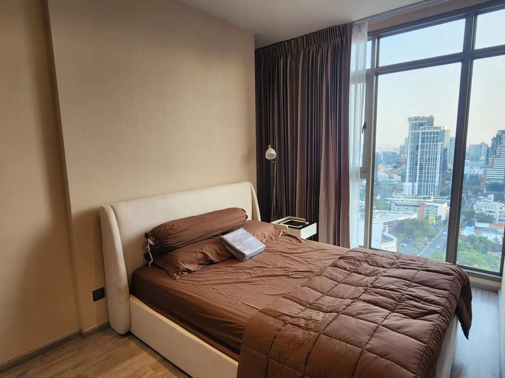 ให้เช่า  Rhythm Ekkamai Estate ห้องชั้นสูง พร้อมเข้าอยู่ กว้างขวาง สิ่งอำนวยความสะดวกครคบครัน รีบจองเลย