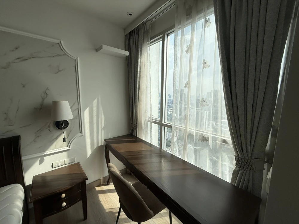 ให้เช่า Rhythm Phahon-Ari ห้องกว้างพื้นที่ใช้สอยเยอะ บิ้วอินผนังลายหินอ่อนอย่างดี วิวสวยจากชั้นสูง จองดด่วน