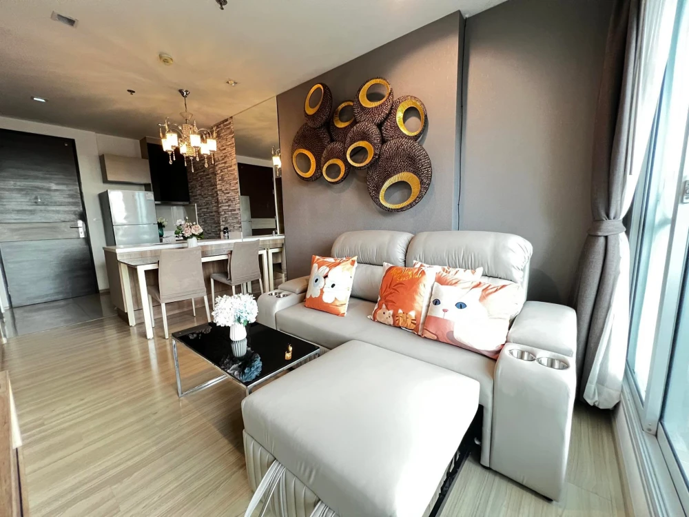 ให้เช่า Rhythm Sathorn ชั้น 32 ชั้นสูง วิวสวย ตกแต่งครบครัน สวยจึ้ง พร้อมเข้าอยู่