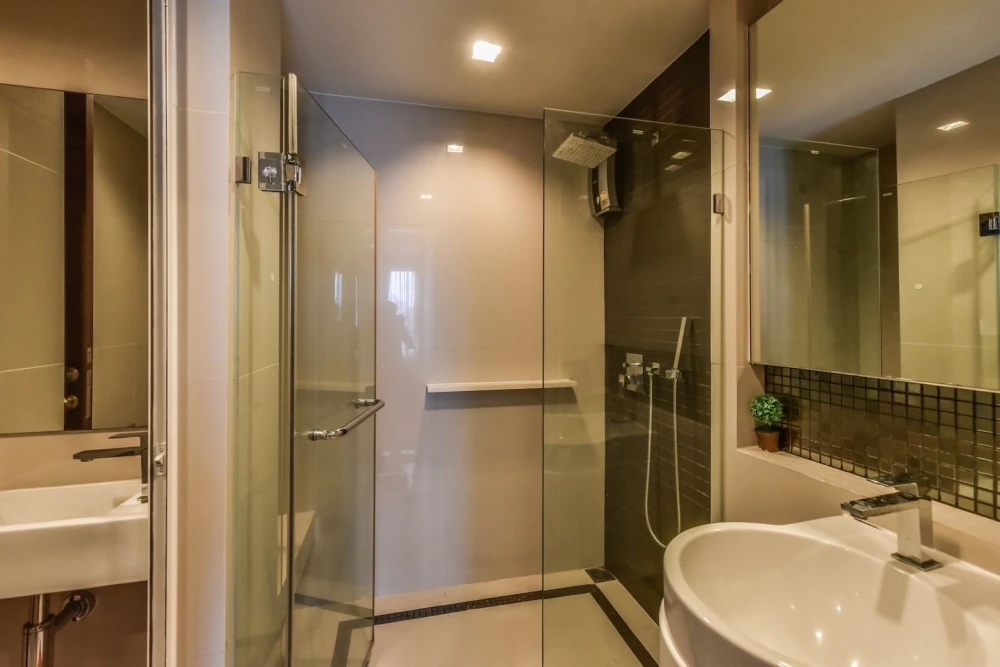 ให้เช่า Rhythm Sathorn 1 ห้องนอน 1 ห้องน้ำ ตกแต่งมีสไตล์ มาพร้อมเฟอร์นิเจอร์ครบครัน ดีแบบนี้จะรออะไร