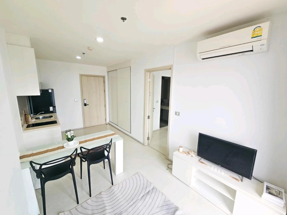 ให้เช่า Rhythm Sukhumvit 42 ชั้น 34 วิวเมือง ไม่มีตึกบัง จองเลย อย่ารอช้า