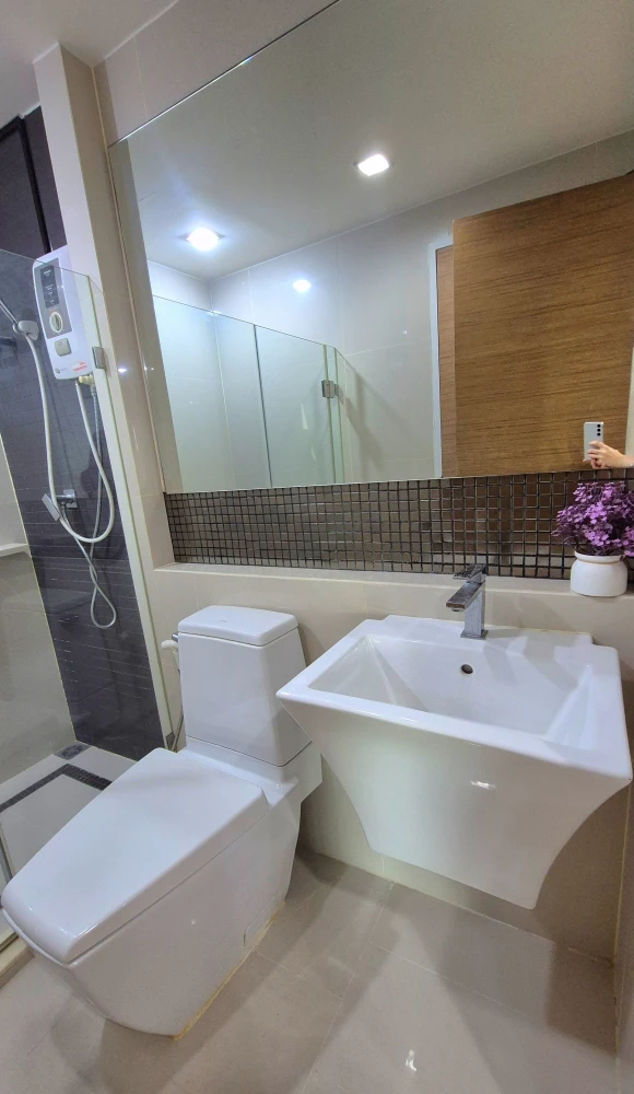 ให้เช่า Rhythm Sukhumvit 50 ชั้น 15 มาพร้อมการตกแต่งที่ครบครัน สนใจรีบจองเลย