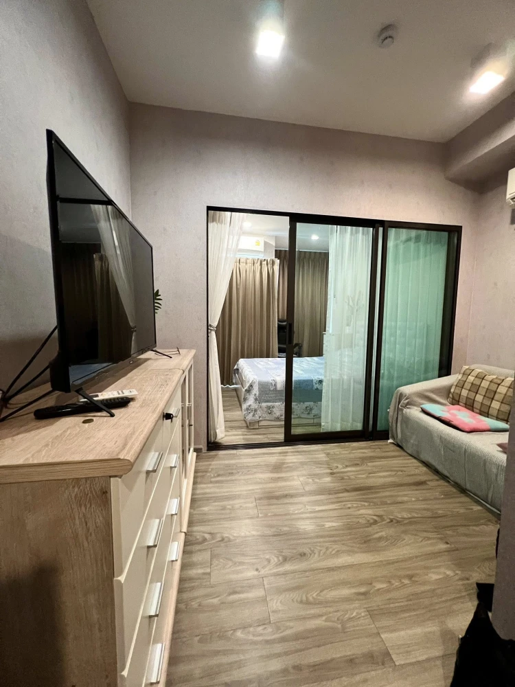 ให้เช่า Rich Park Terminal พหลโยธิน 59 ชั้น 8 เงียบ ปลอดภัย เฟอร์ครบ พร้อมอยู่ หิ้วกระเป๋าเข้าอยู่ได้เลย