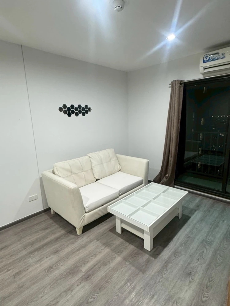 ให้เช่า Rich Park Triple Station ชั้น 2 ห้องน่าอยู่ แต่งครบ น่าอยู่ สนใจจองเลย ด่วนๆ