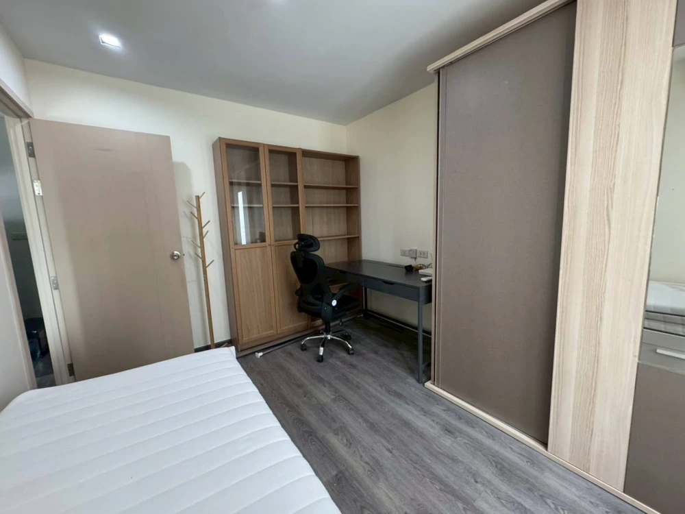 ให้เช่า Rich Park Triple Station ห้องมุมให้ความเป็นส่วนตัว พื้นที่ใช้สอยเยอะ สิ่งอำนวยความสะดวกครบครัน รีบจองเลย