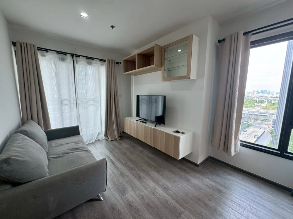 ให้เช่า Rich Park Triple Station ห้องมุมให้ความเป็นส่วนตัว พื้นที่ใช้สอยเยอะ สิ่งอำนวยความสะดวกครบครัน รีบจองเลย