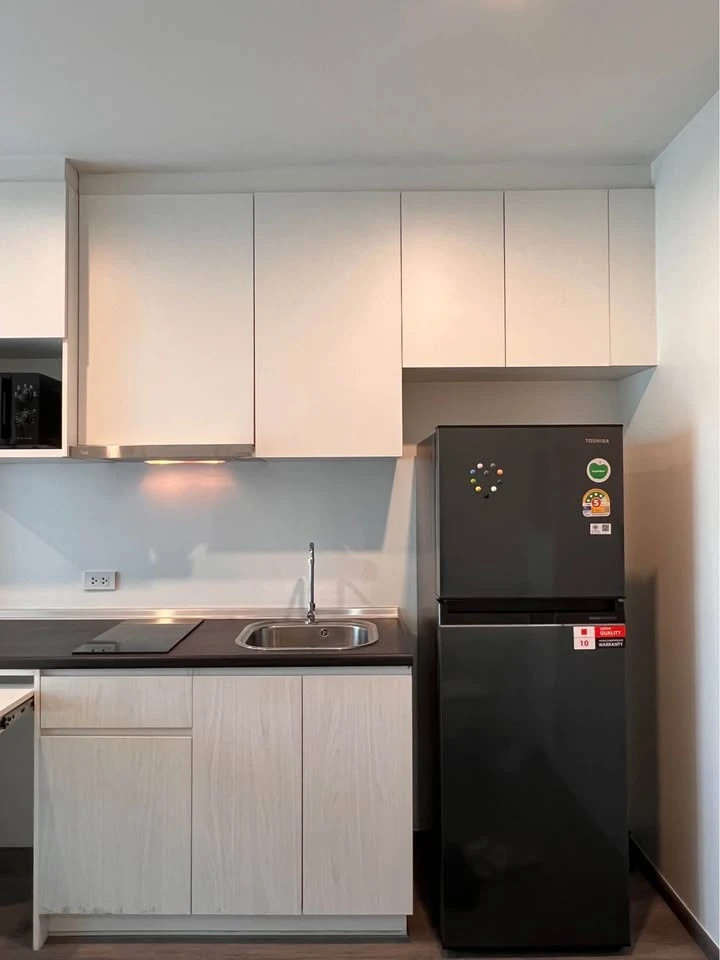 ให้เช่า Rich Park Triple Station 1 ห้องนอน 1 ห้องน้ำ เฟอร์นิเจอร์ครบครัน วิวโล่ง พลาดแล้วจะเสียใจ