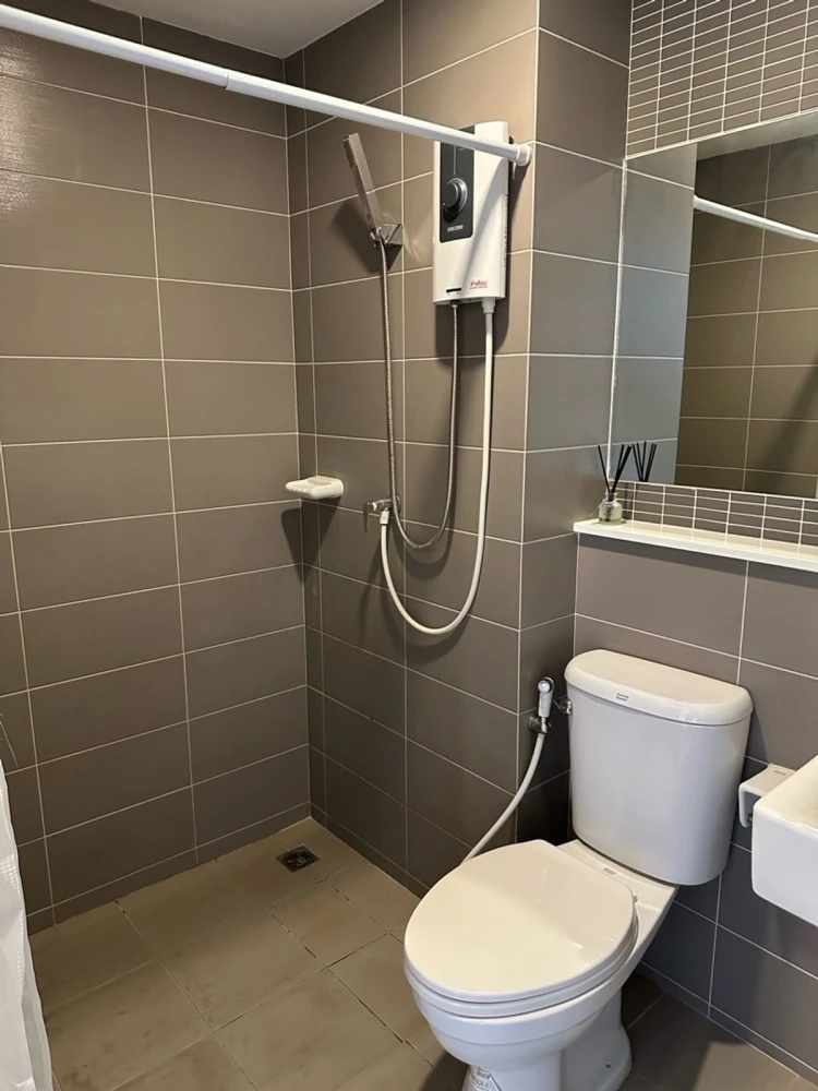 ให้เช่า Rill Condo Rangsit ชั้น 5 ห้องแต่งครบ น่าอยู่ จองเลย ห้ามพลาด ด่วนๆจ้า