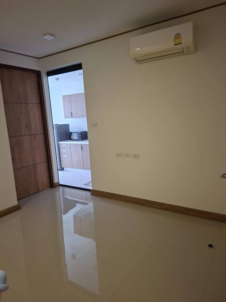 ให้เช่า RIZZO Condo Bangkang ห้องพร้อมอยู่ เฟอร์ครบ ห้องกว้างขวางอยู่สบาย ราคาสบายกระเป๋า จองเลย