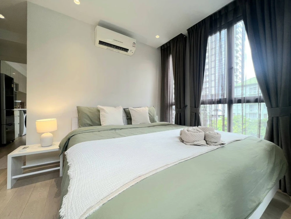 ให้เช่า RUNESU THONGLOR 5 ห้องมุม พื้นที่ 38 ตร.ม. มีอ่างอาบน้ำอย่างดี มีความเป็นส่วนตัวสูง สวย เงียบสงบ