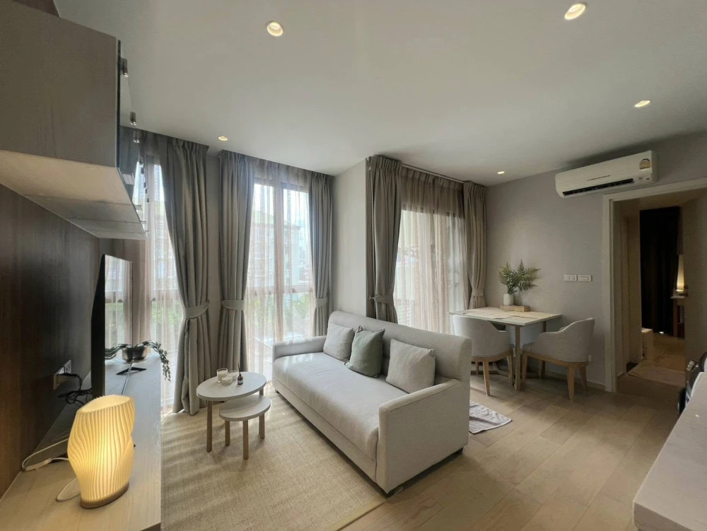 ให้เช่า RUNESU THONGLOR 5 ห้องมุม พื้นที่ 38 ตร.ม. มีอ่างอาบน้ำอย่างดี มีความเป็นส่วนตัวสูง สวย เงียบสงบ