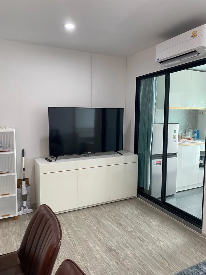 ให้เช่า RYE Huamak 1 ห้องกว้างขวาง น่าอยู่ เฟอร์พร้อม จองเลย