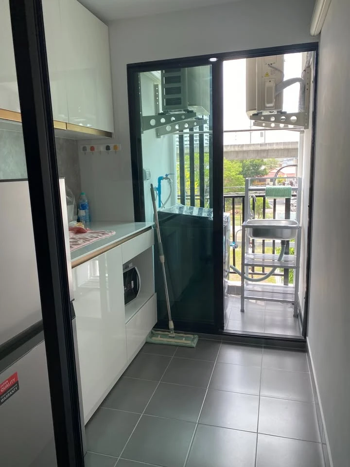 ให้เช่า RYE Huamak 1 ห้องกว้างขวาง น่าอยู่ เฟอร์พร้อม จองเลย