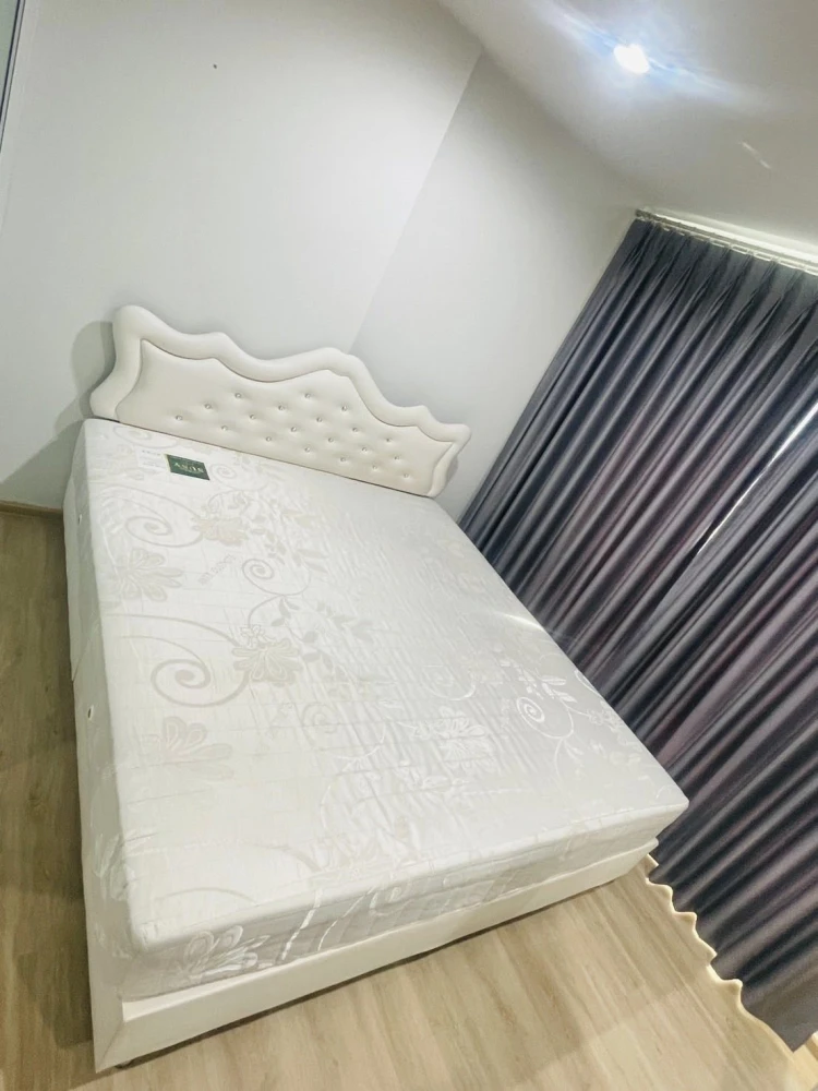 ให้เช่า RYE Talat Phlu 1 ห้องนอน 1 ห้องน้ำ เฟอร์บิ้วอินอย่างดี สิ่งอำนวยความสะดวกครบครัน จองเลย