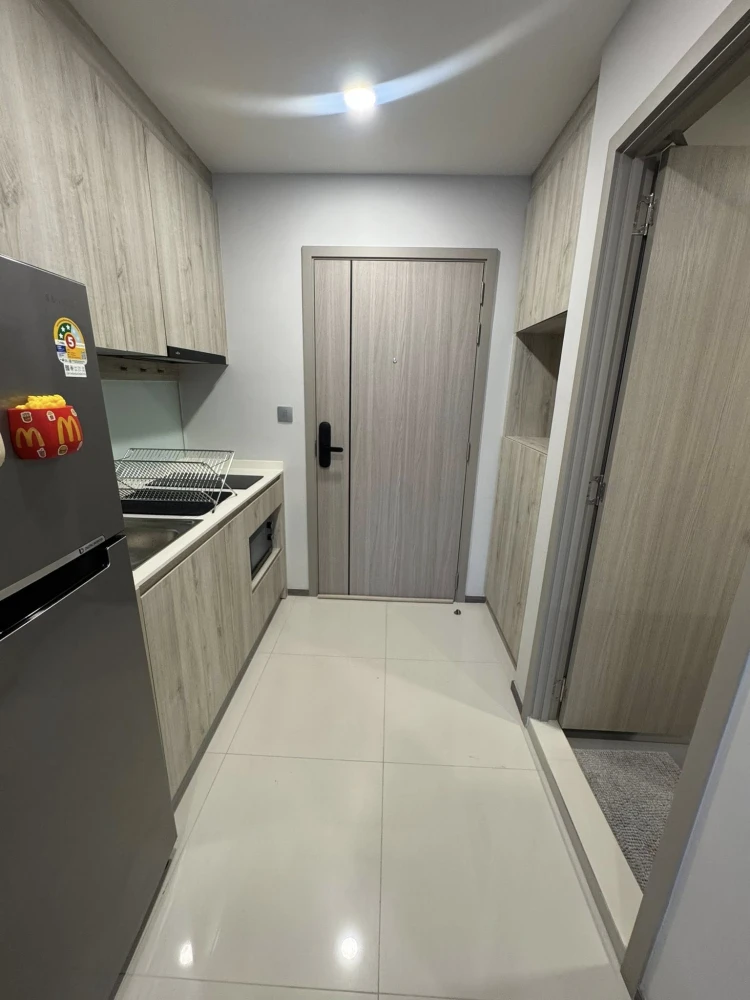 ให้เช่า Salaya One Residences ชั้น 5 ห้องสวย แต่งครบ หิ้วกระเป๋าใบเดียวมาเลยจ้า ด่วนๆ