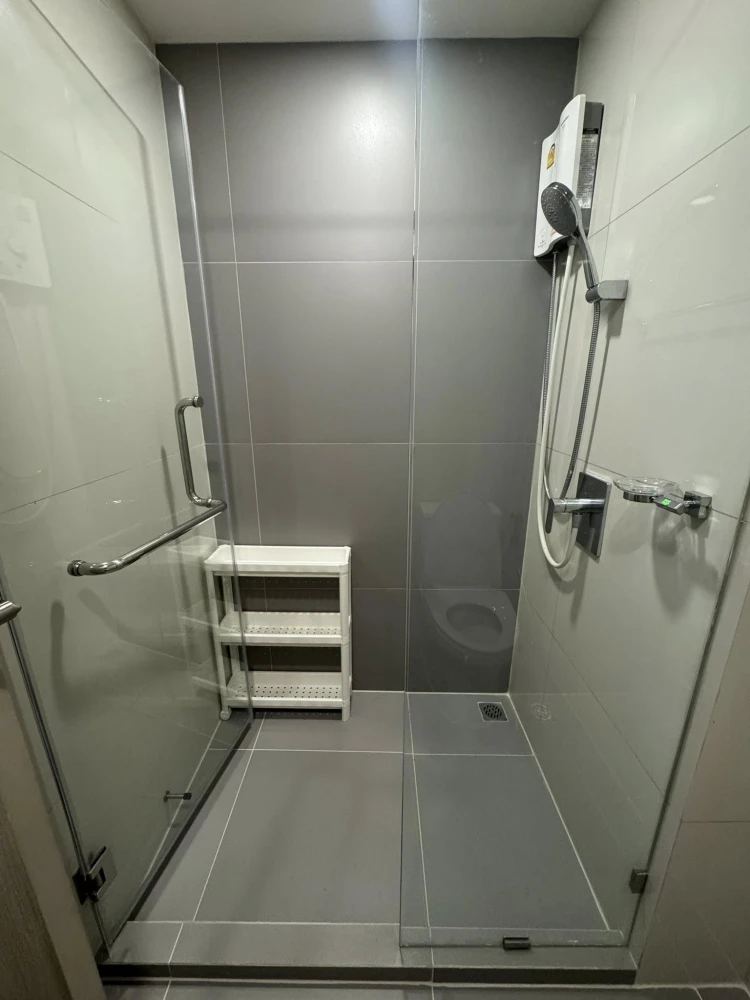 ให้เช่า Salaya One Residences ชั้น 5 ห้องสวย แต่งครบ หิ้วกระเป๋าใบเดียวมาเลยจ้า ด่วนๆ