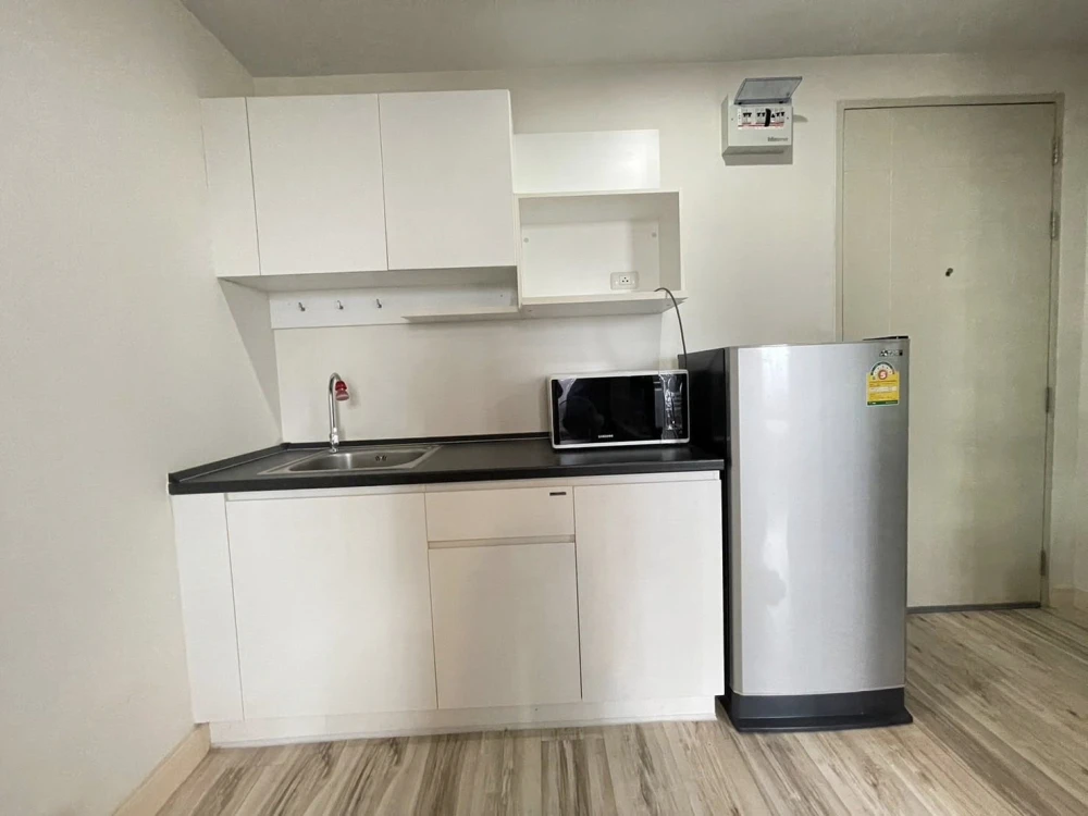 ให้เช่า Sammakorn S9 Condominium ห้องน่าอยู่ ชั้น 6 เฟอร์นิเจอร์ครบครัน หิ้วกระเป๋าเข้าอยู่ได้เลยจ้า