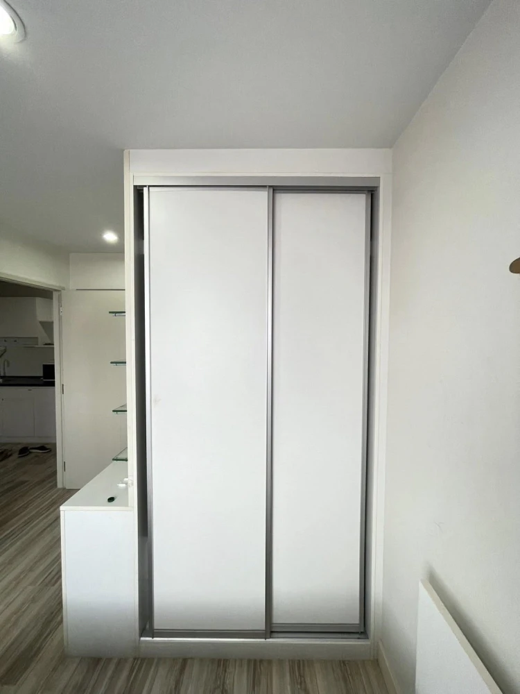 ให้เช่า Sammakorn S9 Condominium ห้องน่าอยู่ ชั้น 6 เฟอร์นิเจอร์ครบครัน หิ้วกระเป๋าเข้าอยู่ได้เลยจ้า