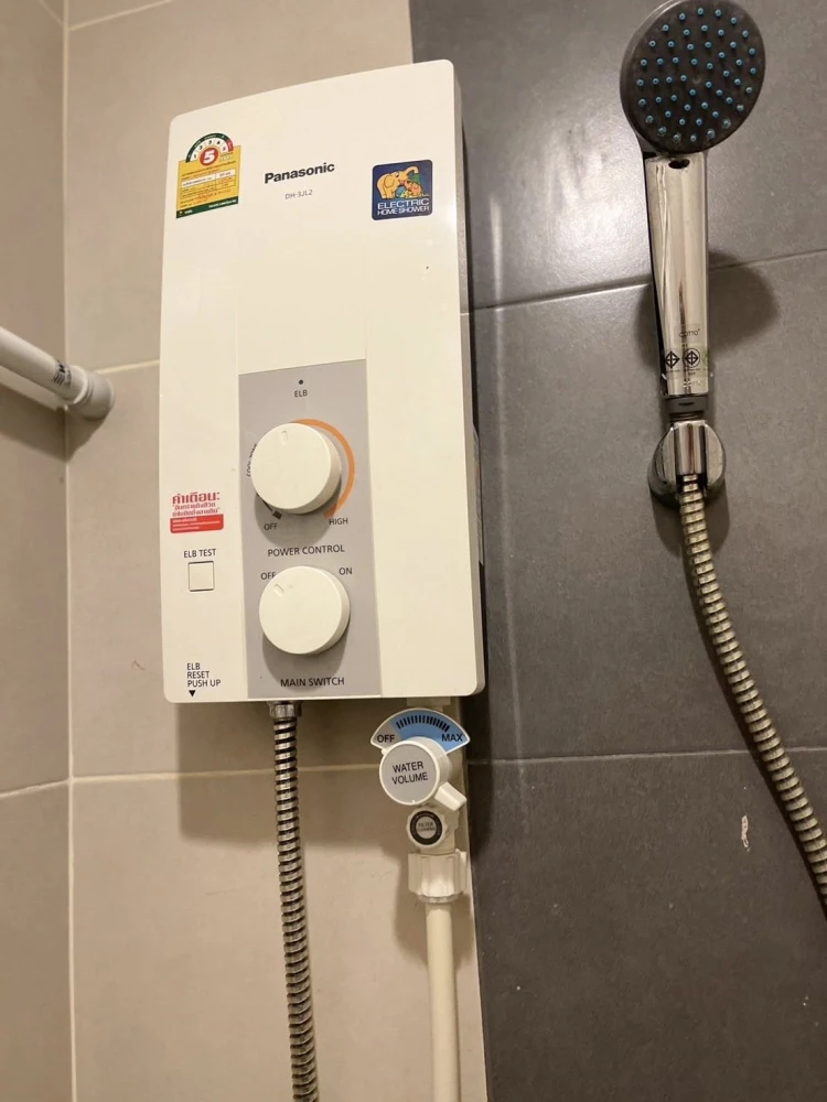 ให้เช่า Sammakorn S9 Condominium ห้องน่าอยู่ ชั้น 6 เฟอร์นิเจอร์ครบครัน หิ้วกระเป๋าเข้าอยู่ได้เลยจ้า