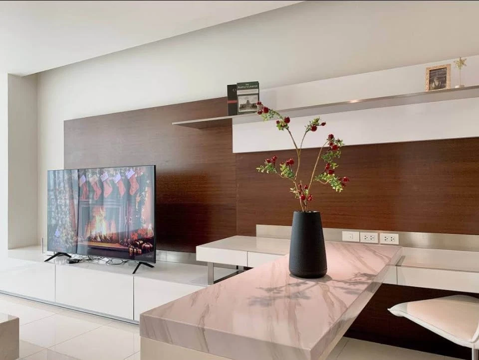 ให้เช่า Sathorn Heritage 2 ห้องนอน ชั้น 27 วิวแม่น้ำ แต่งครบ น่าอยู่ จองเลย
