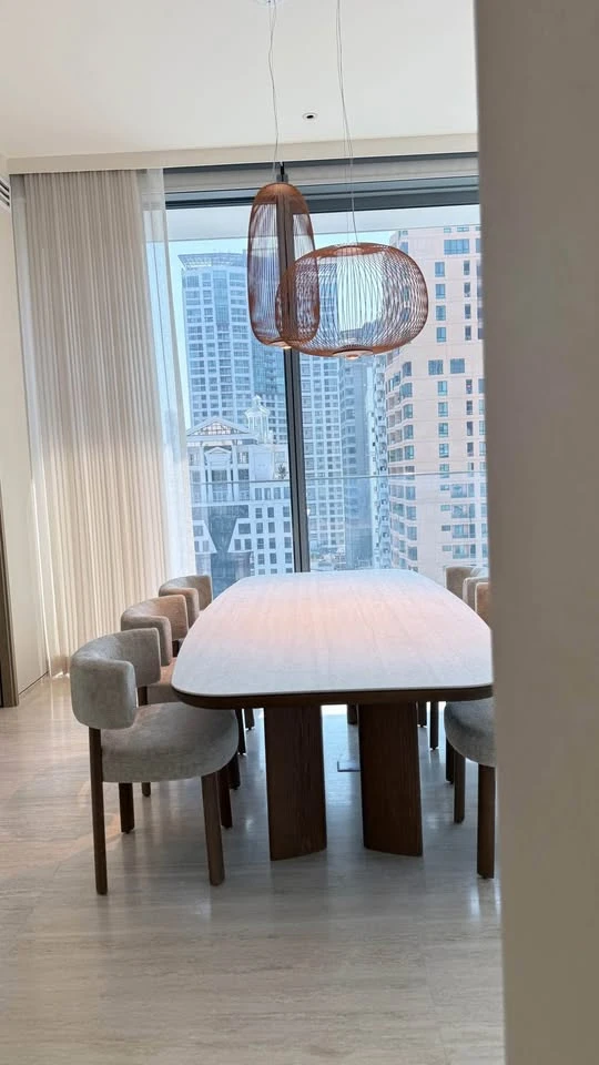 ให้เช่า Scope Langsuan 2 ห้องนอน 3 ห้องน้ำ ตกแต่งสวยน่าอยู่ อย่ามัวแต่มอง รีบจองเลยจ้า