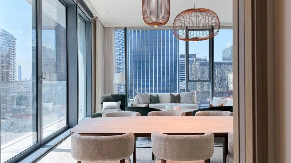 ให้เช่า Scope Langsuan 2 ห้องนอน 3 ห้องน้ำ ตกแต่งสวยน่าอยู่ อย่ามัวแต่มอง รีบจองเลยจ้า