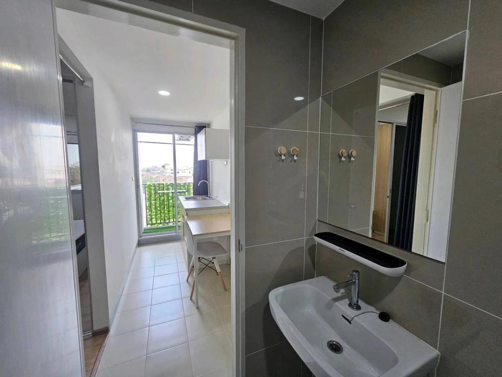 ให้เช่า Sena Kith BTS Saphanmai ห้องชั้น 5 มาพร้อมเฟอร์นิเจอร์ครบครัน หิ้วกระเป๋าเข้าอยู่ได้เลยจ้า