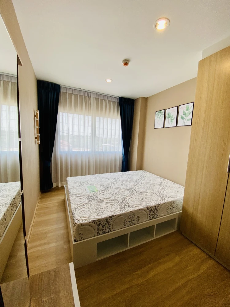 For rent: Sena Kith Chalong Krung-Ladkrabang, 4th floor unit. Great location, not crowded. Fully furnished. Book now!