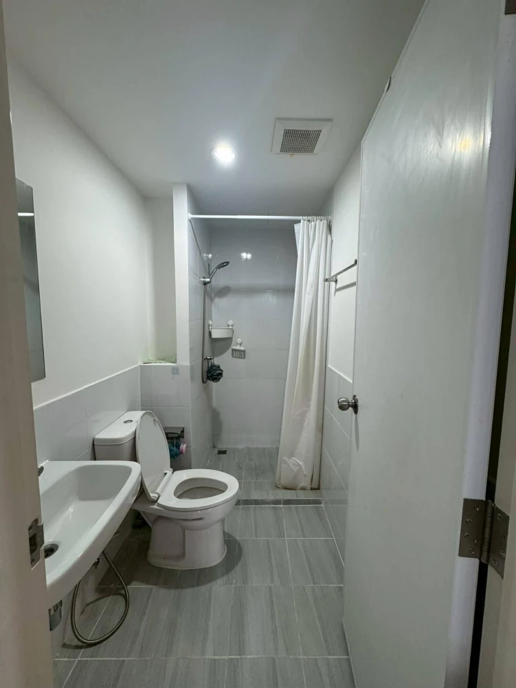 ให้เช่า Sena Kith Chalong Krung-Ladkrabang ห้องชั้น 4 ทำเลดี สิ่งอำนวยความสะดวกครบครัน รีบจองเลยจ้า