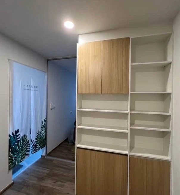 ให้เช่า Sena Kith Srinakarin - Sridan ห้องชั้น 4 มาพร้อมเฟอร์นิเจอร์จัดเต็ม หิ้วกระเป๋าเข้าอยู่ได้เลยจ้า