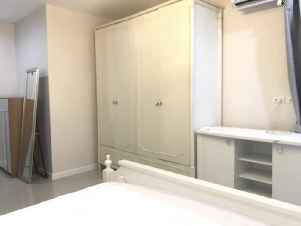 ให้เช่า Sense of London วิวสระว่ายน้ำ ห้องกว้าง ราคาดี ไม่จองไม่ได้แล้ว